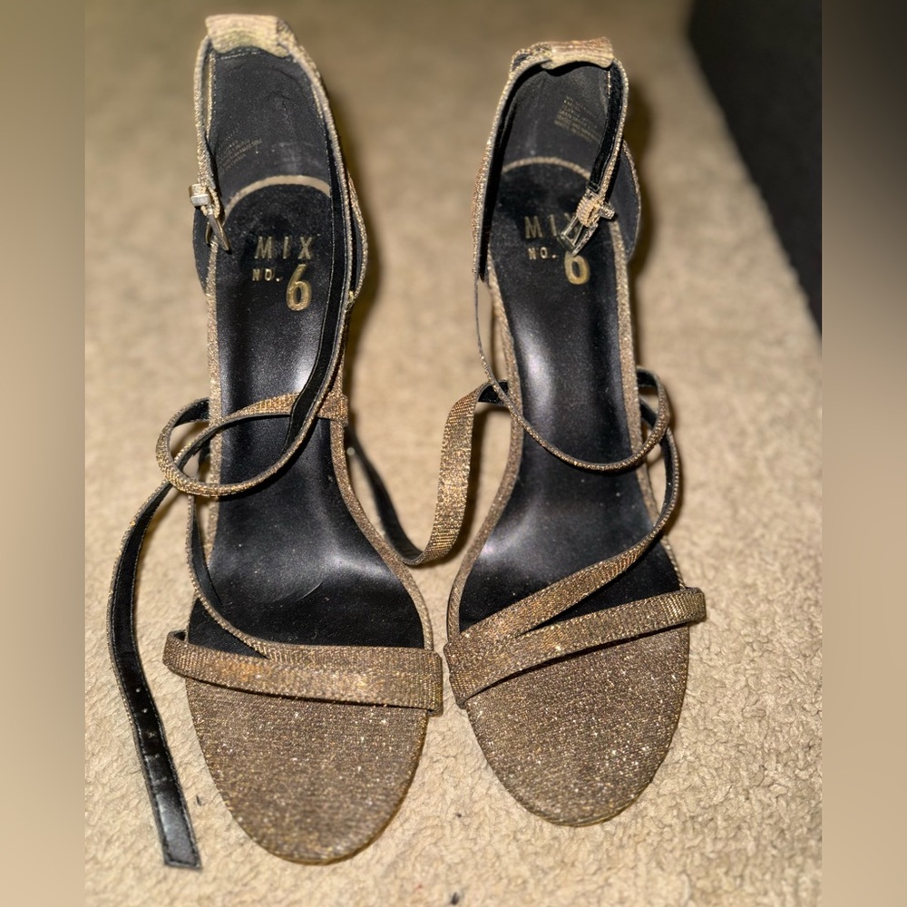 Mix No. 6 Women's Gold Glitter Heels